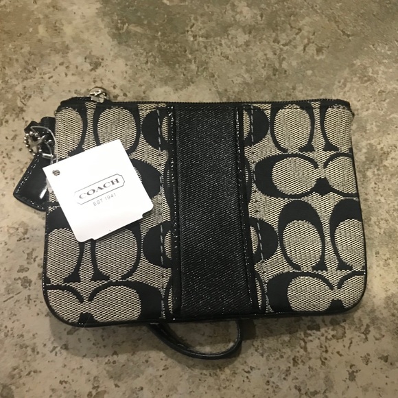 NWT Coach black and gray logo wristlet - Picture 3 of 4
